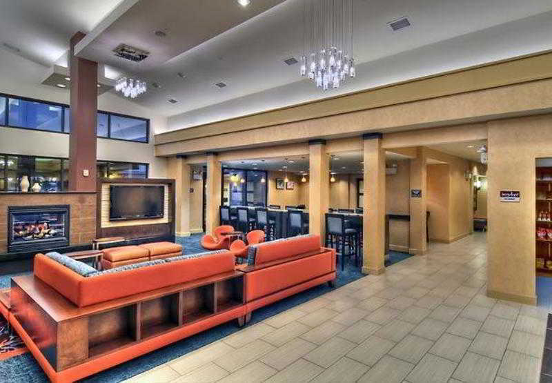 By Marriott Airport At Cascade Station Hotel 3*