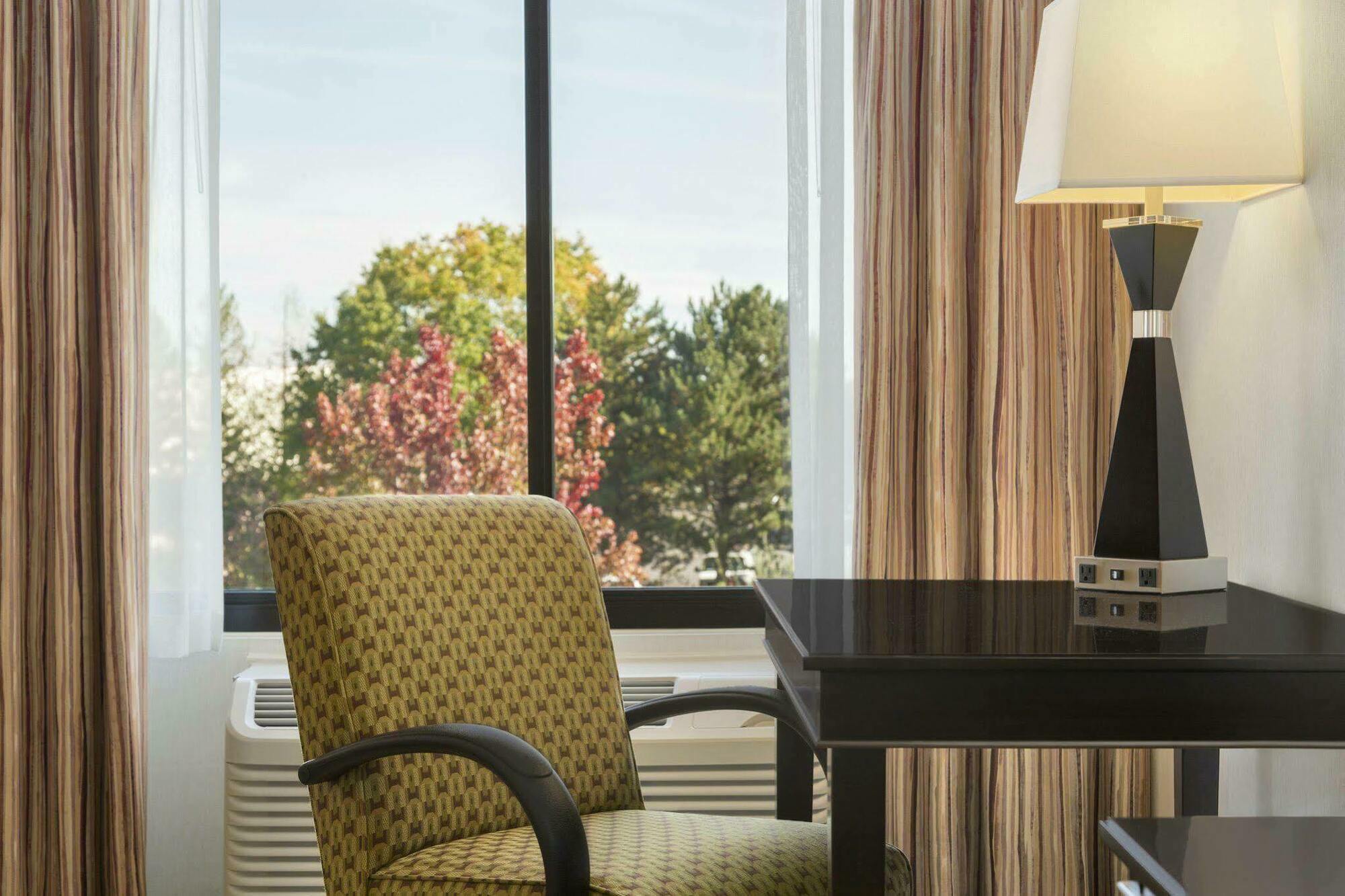 Hotel By Marriott Airport At Cascade Station Portland