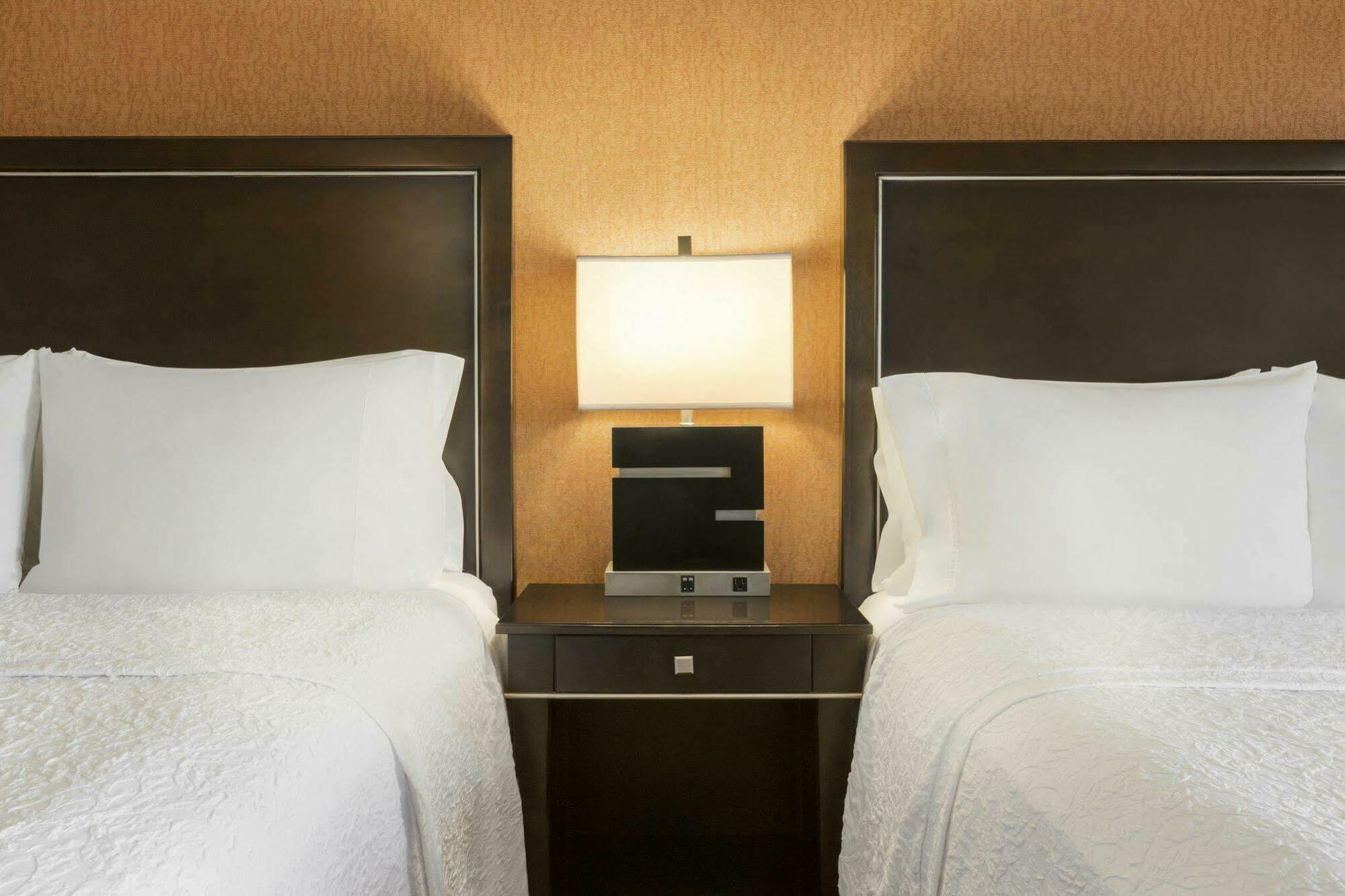 Hotel By Marriott Airport At Cascade Station Portland