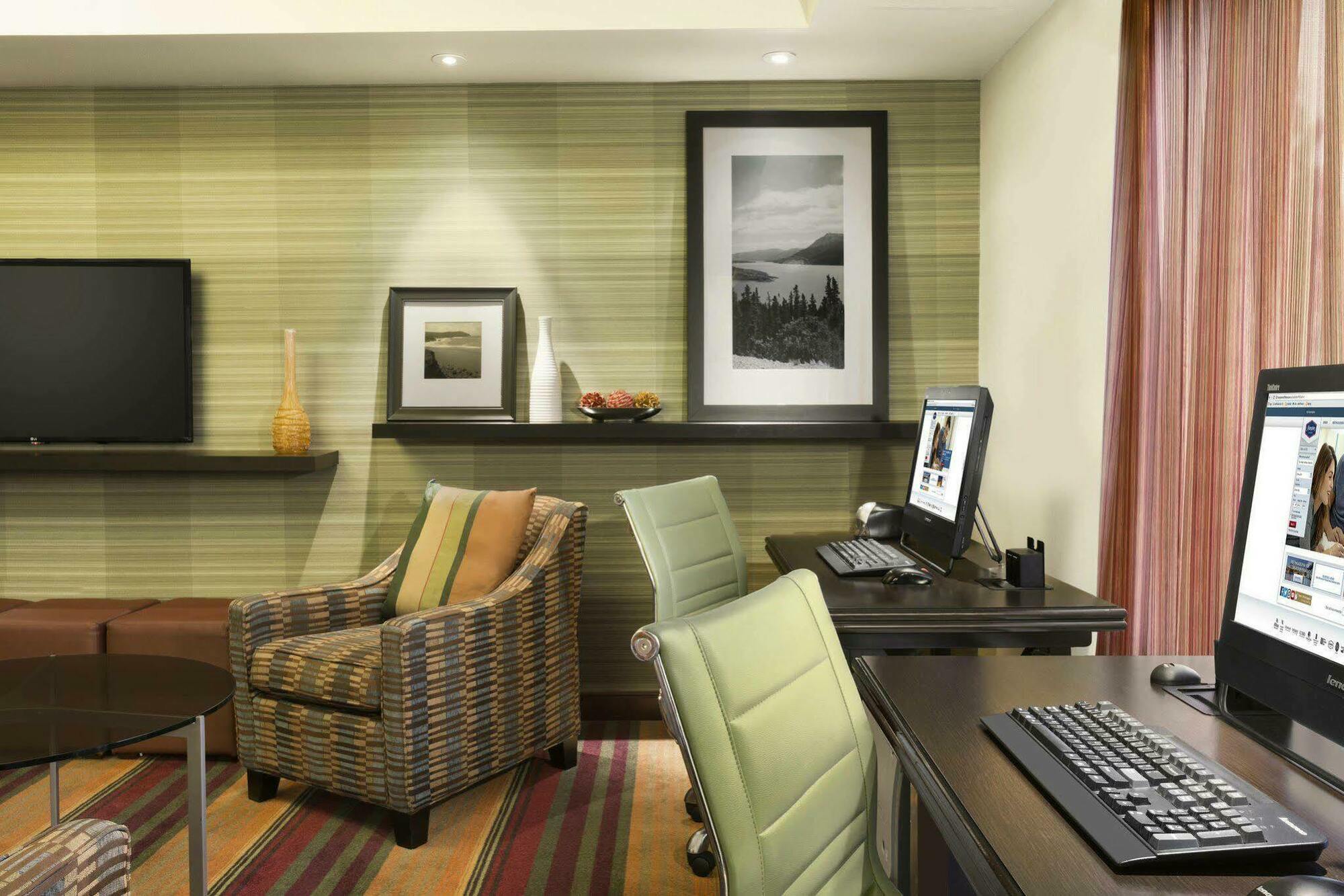 Hotel By Marriott Airport At Cascade Station Portland