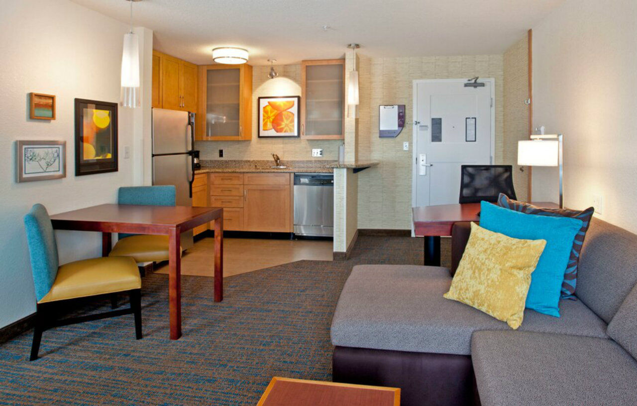 By Marriott Airport At Cascade Station 3* Portland