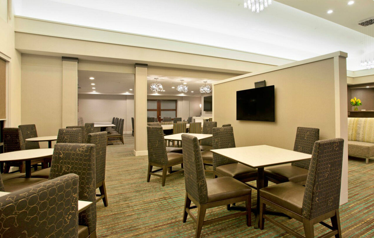 Hotel By Marriott Airport At Cascade Station Portland