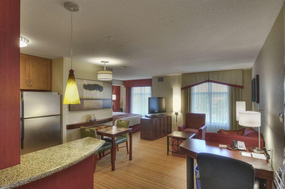 By Marriott Airport At Cascade Station Portland